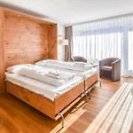 Haus Camillo Апартаменты Зас-Фе