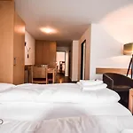 Апартаменты Haus Camillo *